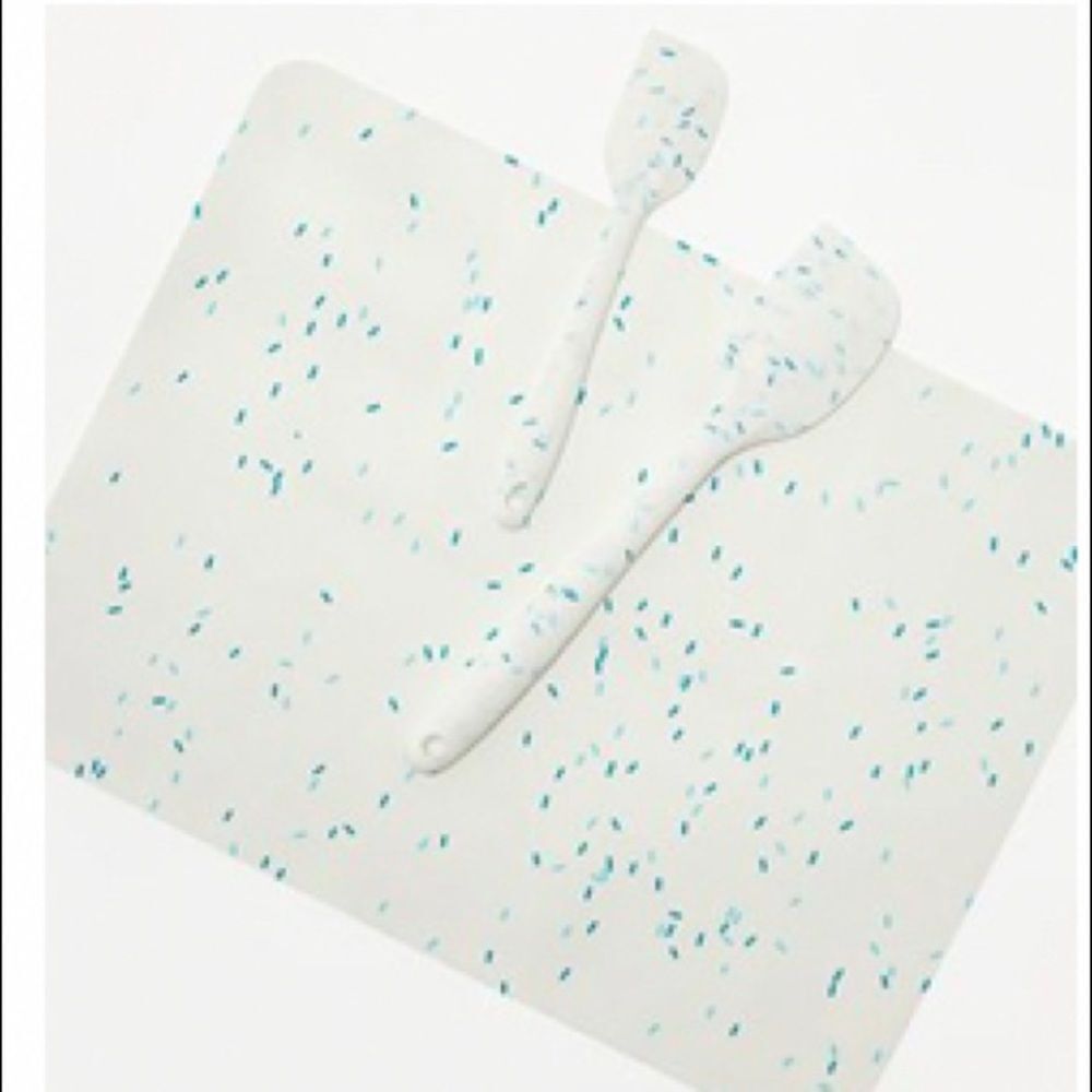 New! *FABFITFUN* Chic & Tonic 3 Piece Baking Set